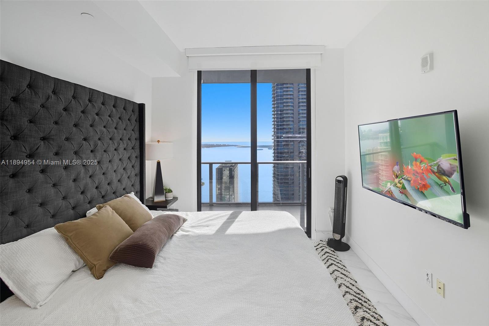 image 1010 Brickell33