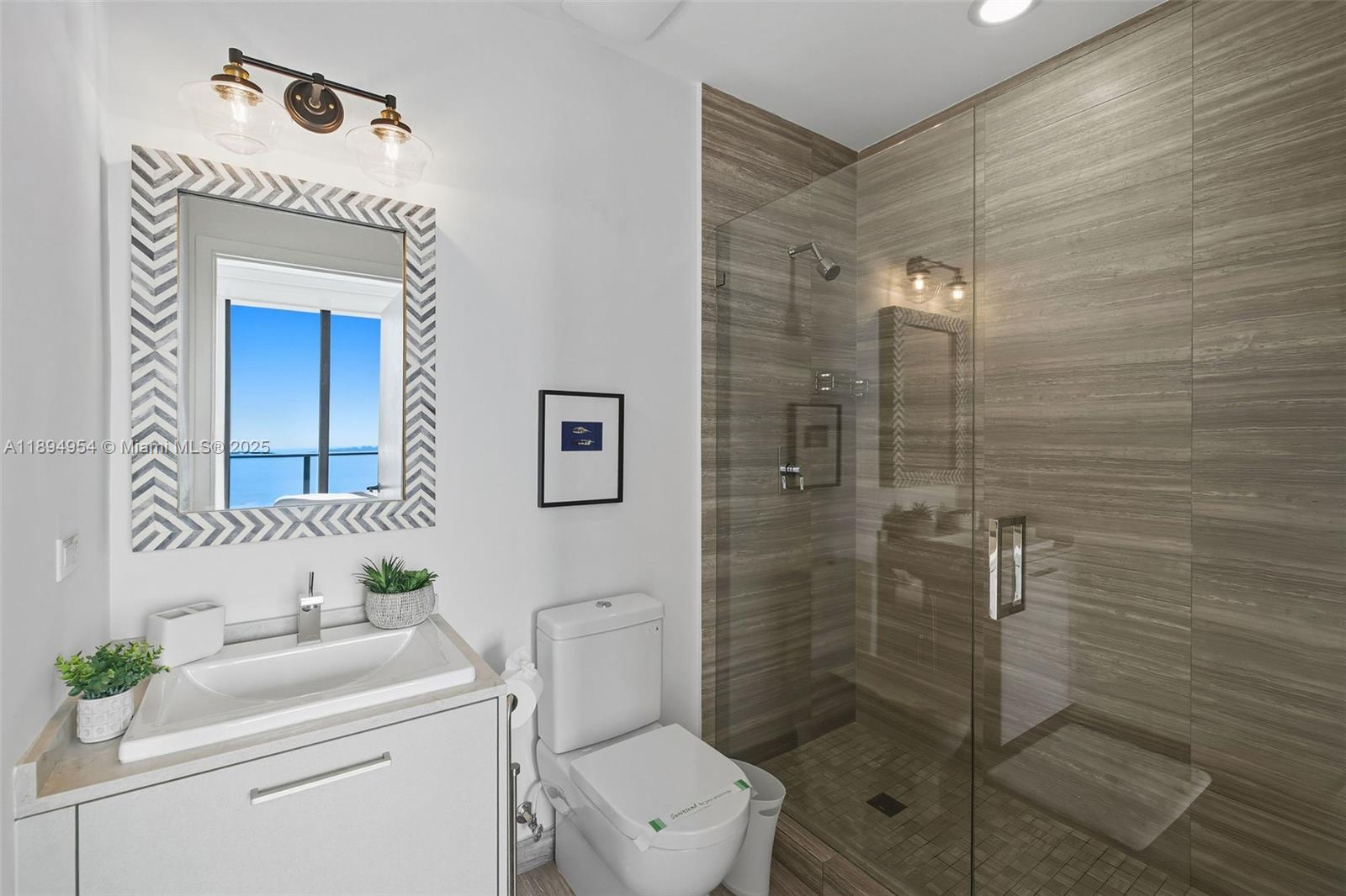 image 1010 Brickell37