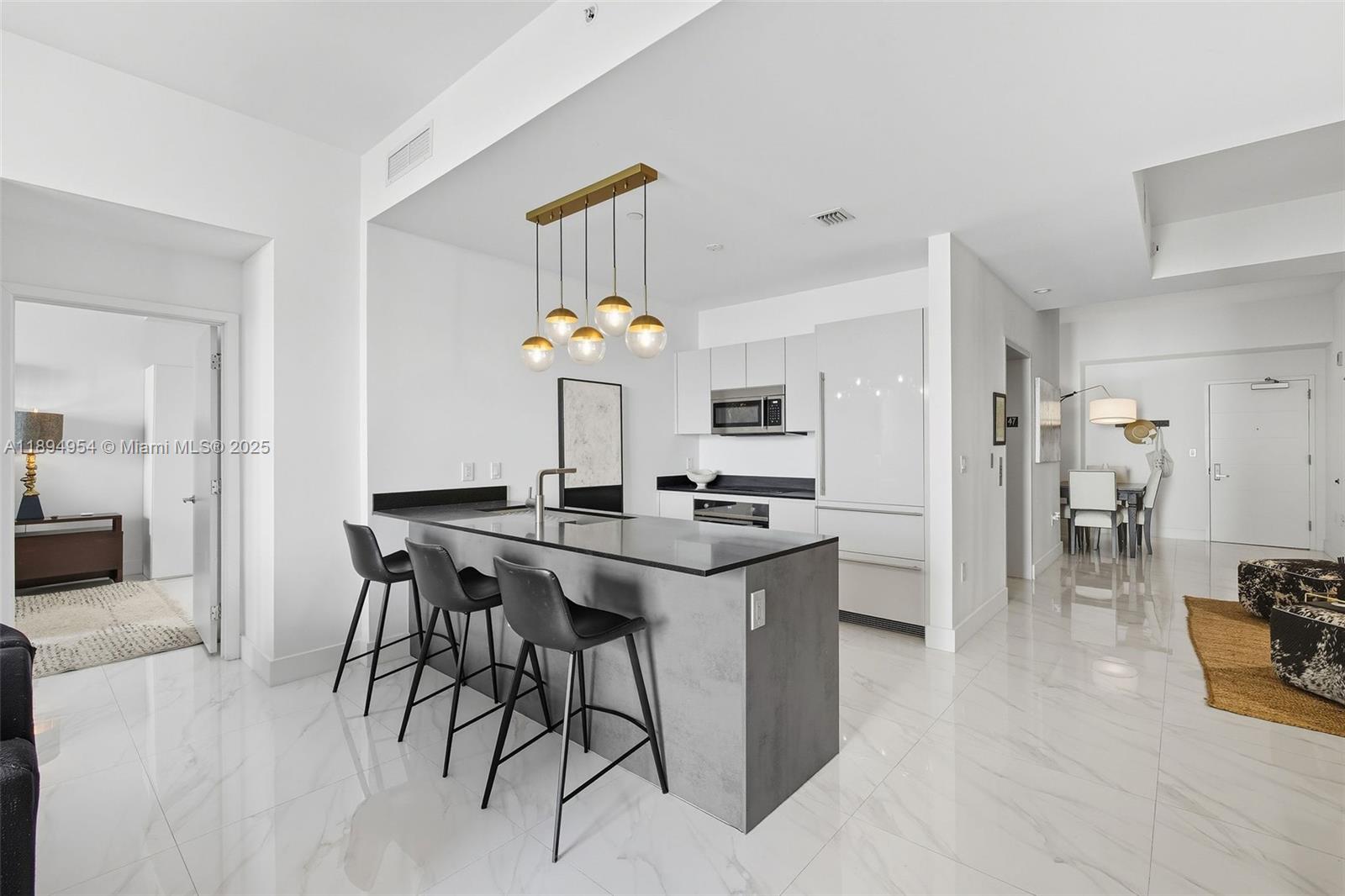 image 1010 Brickell8