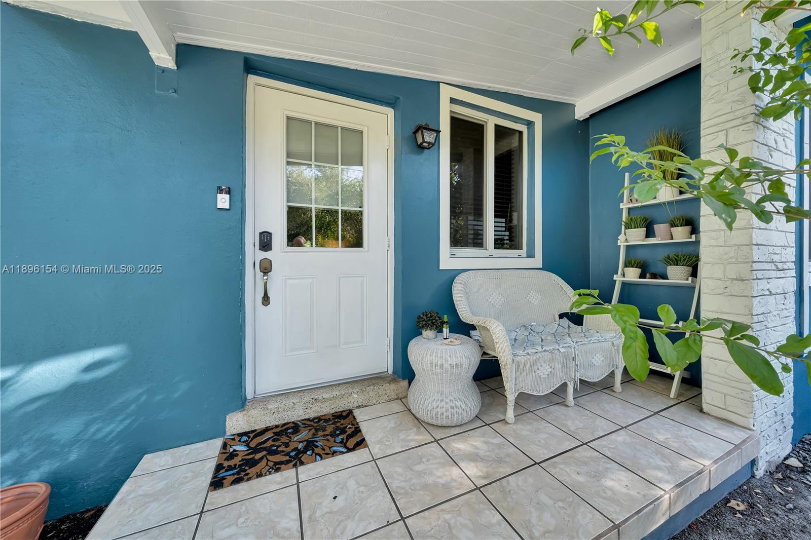 3577 Charles Ave Miami, FL 33133