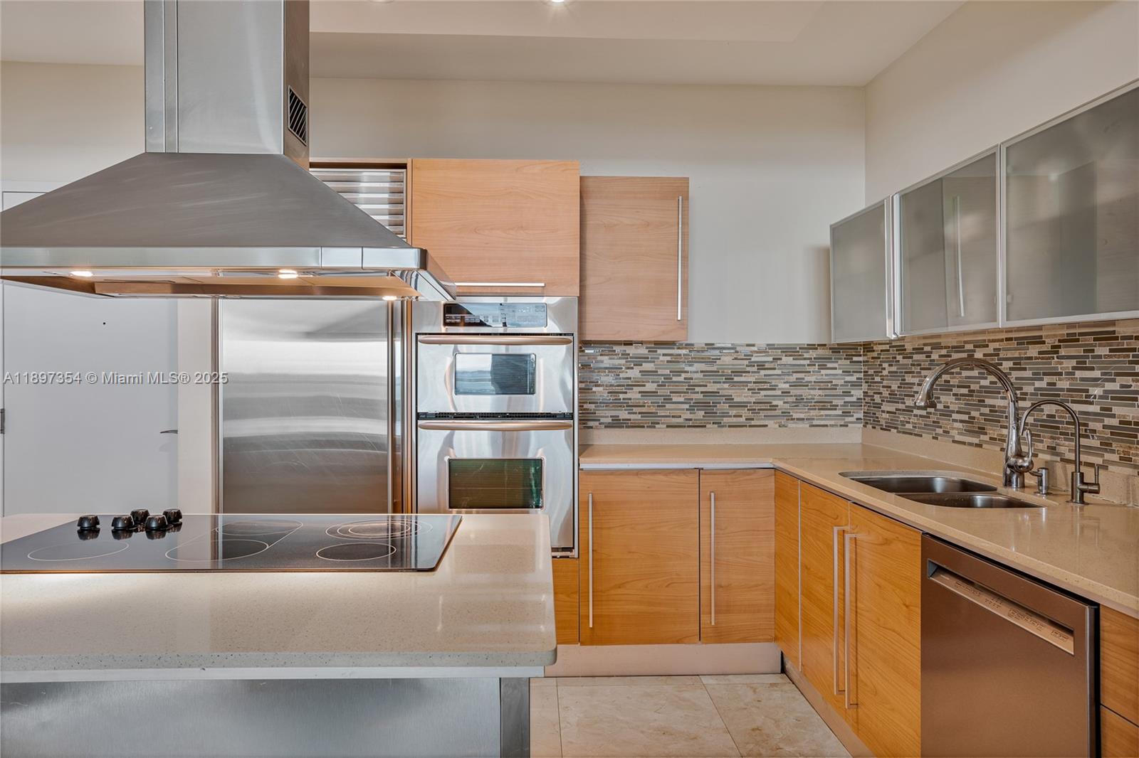 image The Emerald At Brickell9