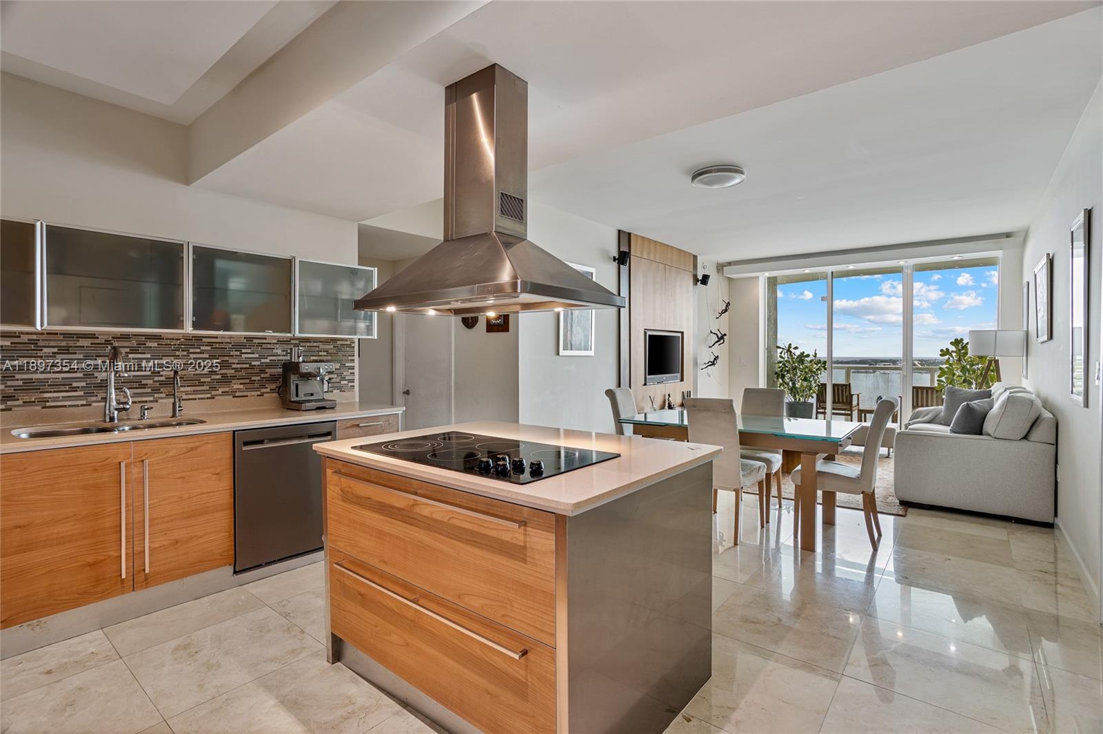 image The Emerald At Brickell7