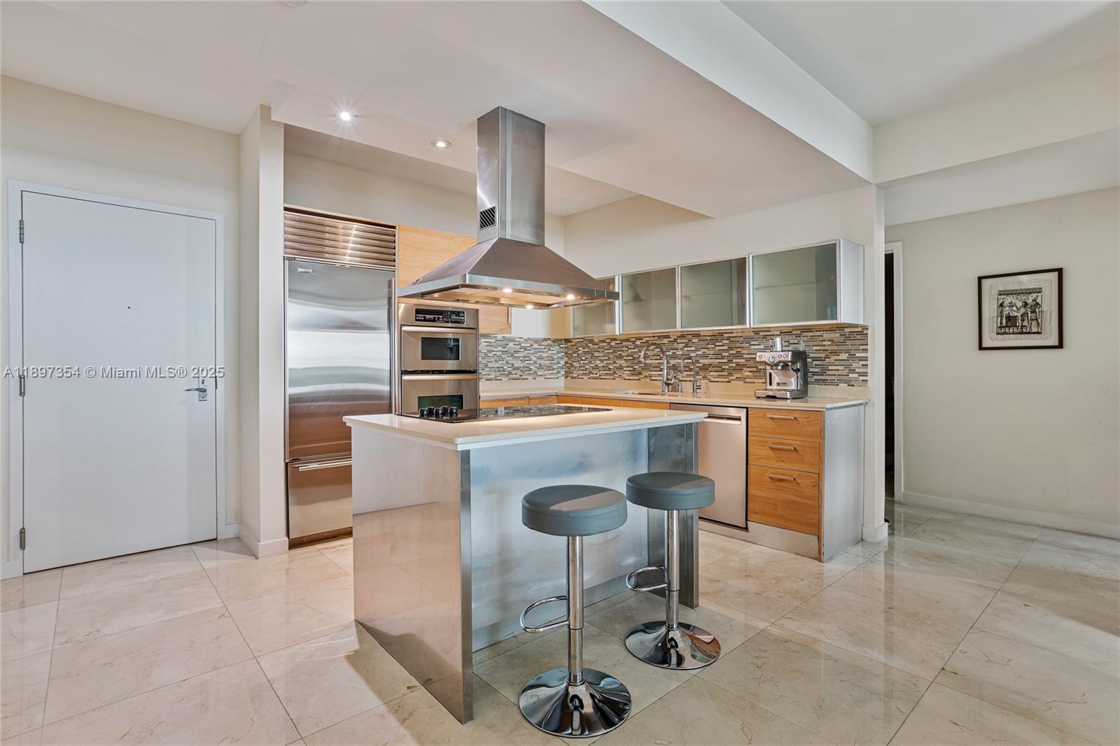 image The Emerald At Brickell8