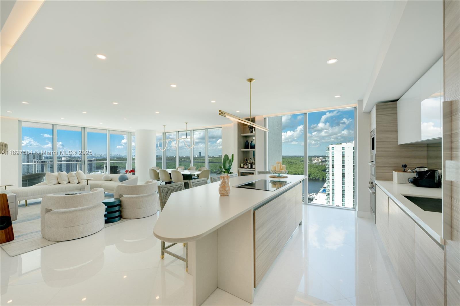 330 Sunny Isles Blvd #5-1902