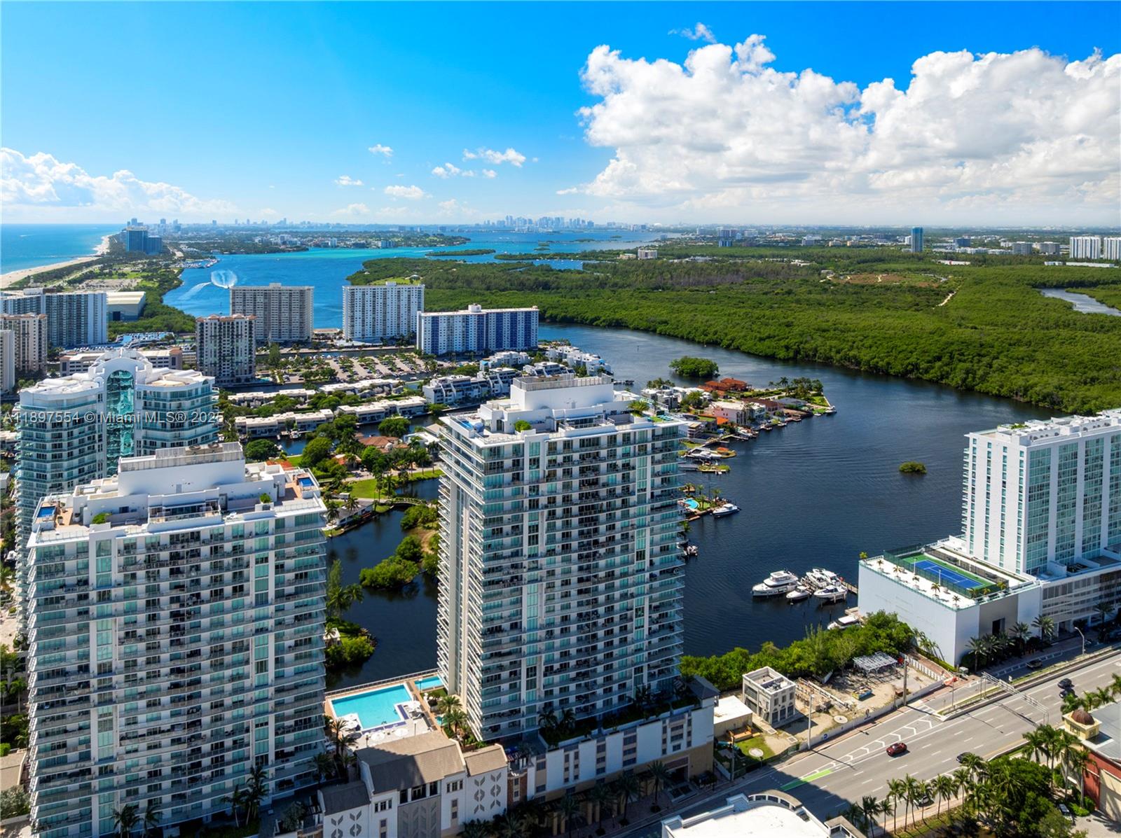 image Parque Towers Condo37