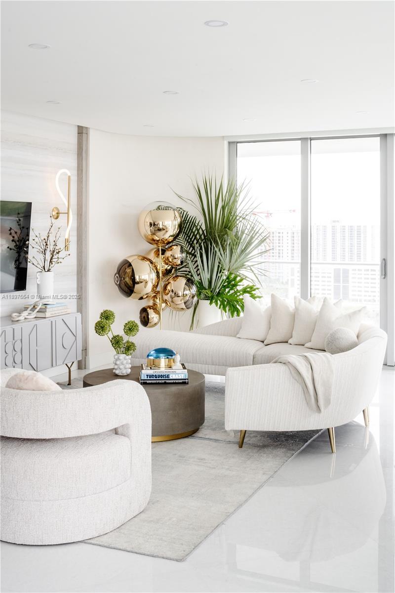 image Parque Towers Condo5