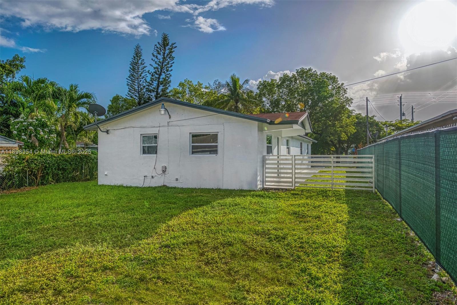 5037-5035 NW 5th Ave Miami, FL 33127