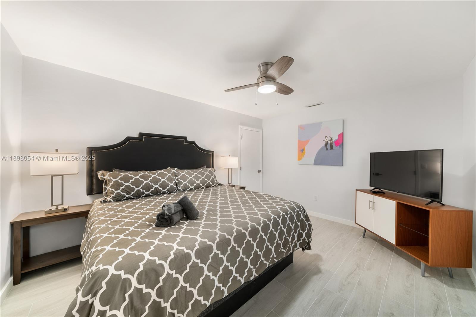 5037-5035 NW 5th Ave Miami, FL 33127