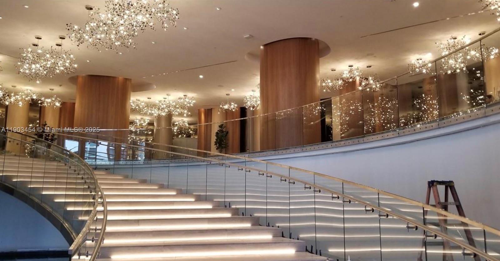 488 NE 18th St #2102 Miami, FL 33132