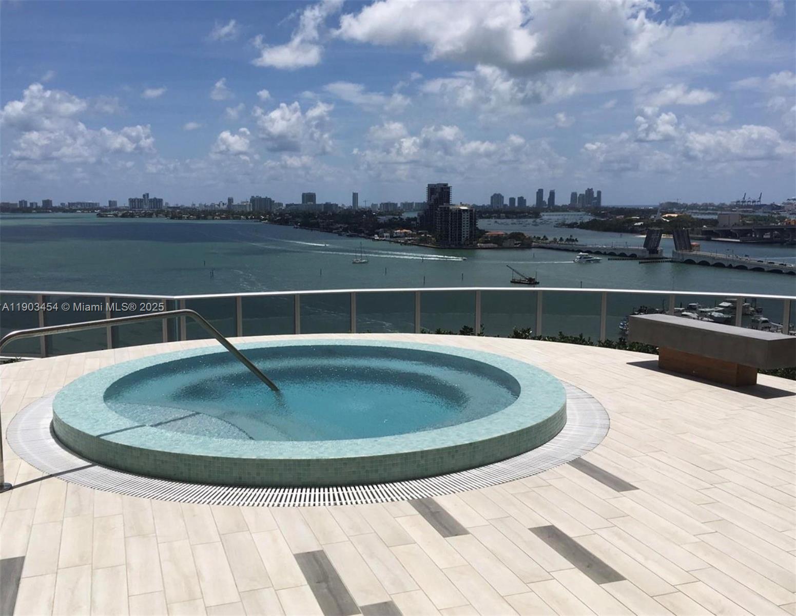 488 NE 18th St #2102 Miami, FL 33132