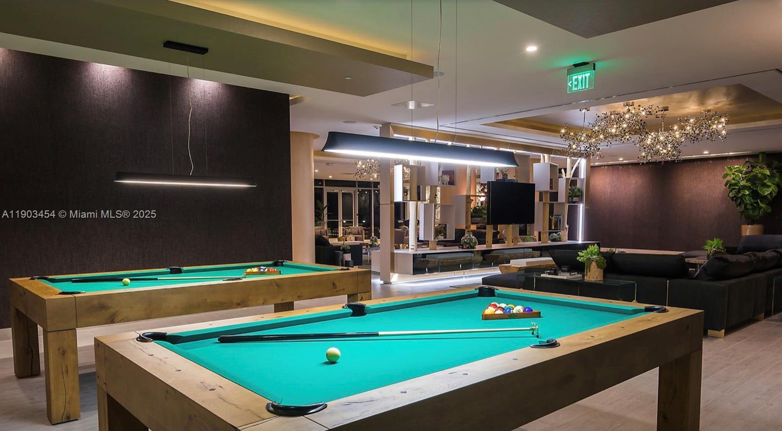 488 NE 18th St #2102 Miami, FL 33132