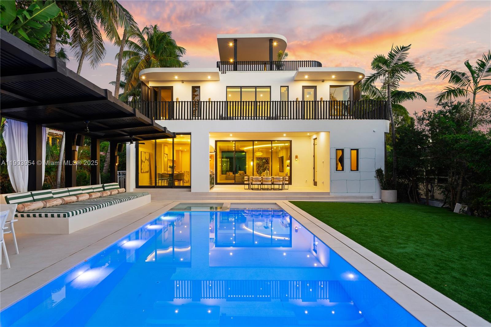 2053 N Bay Rd Miami Beach, FL 33140