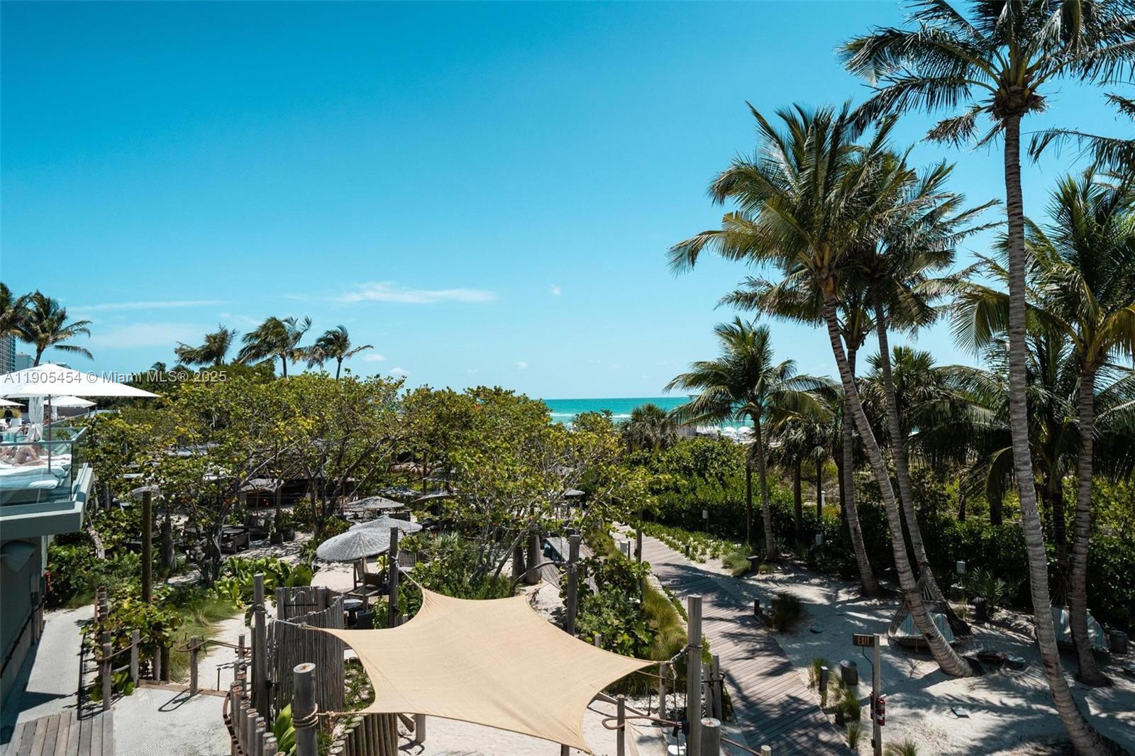 image Roney Palace Condo31