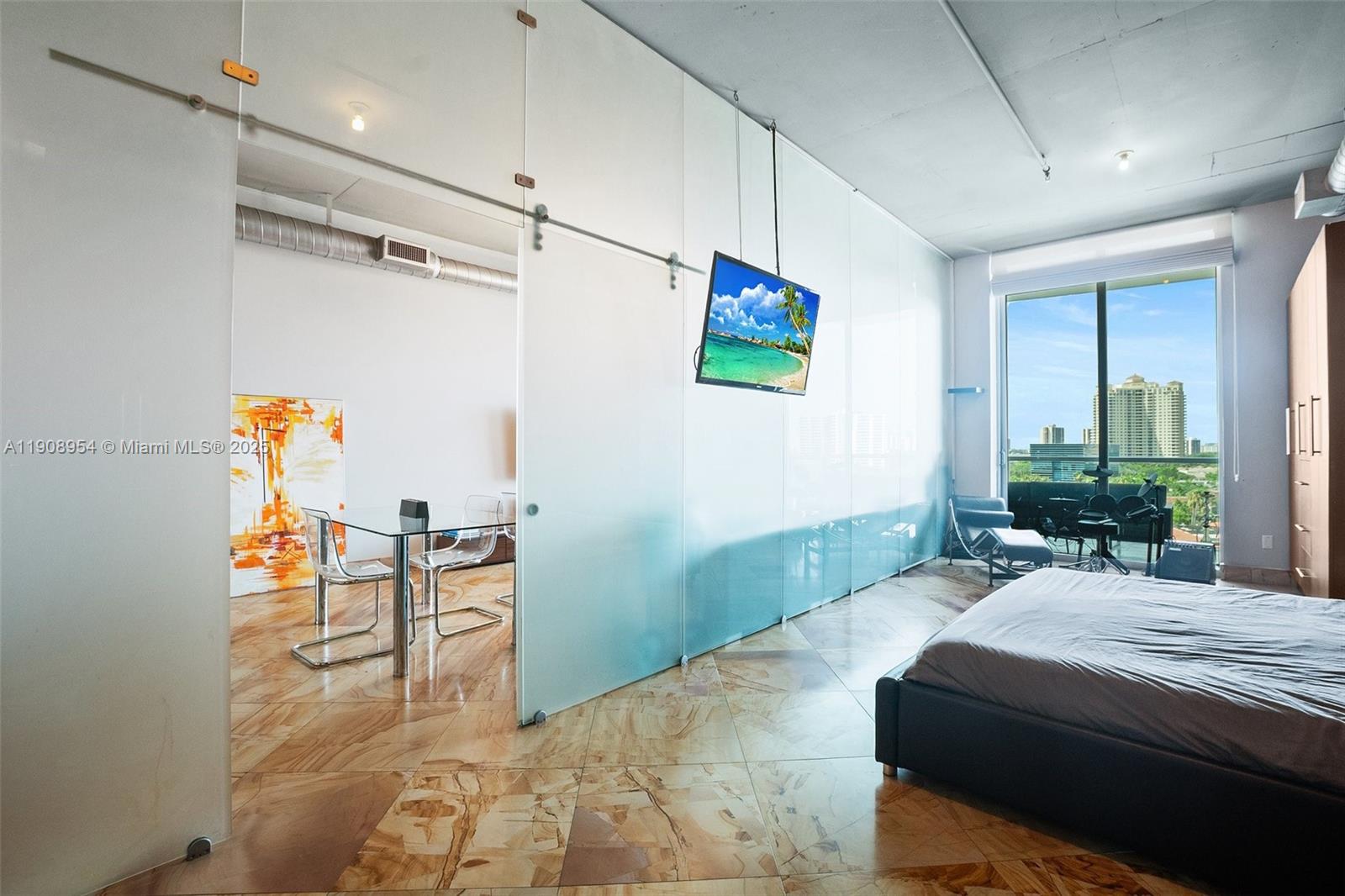 image UPTOWN MARINA15