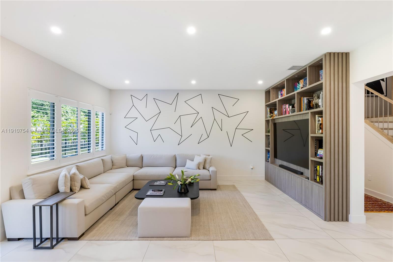 12021 SW 82nd Pl Miami, FL 33156