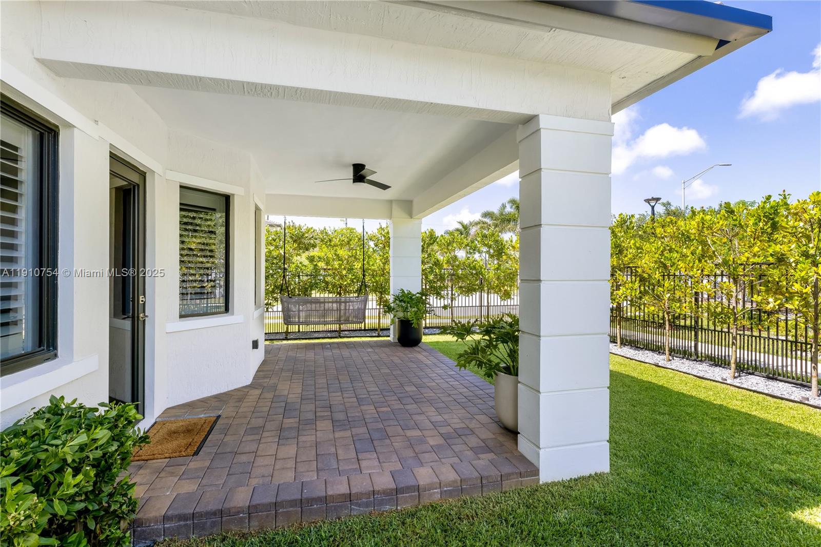 12021 SW 82nd Pl Miami, FL 33156