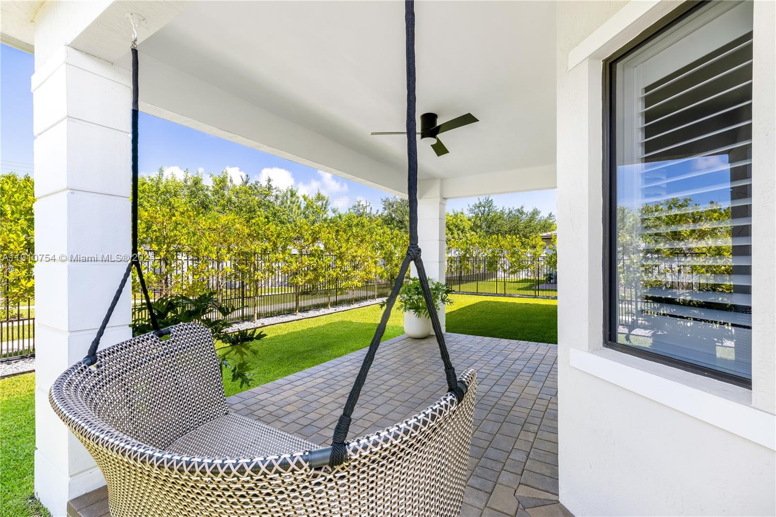 12021 SW 82nd Pl Miami, FL 33156