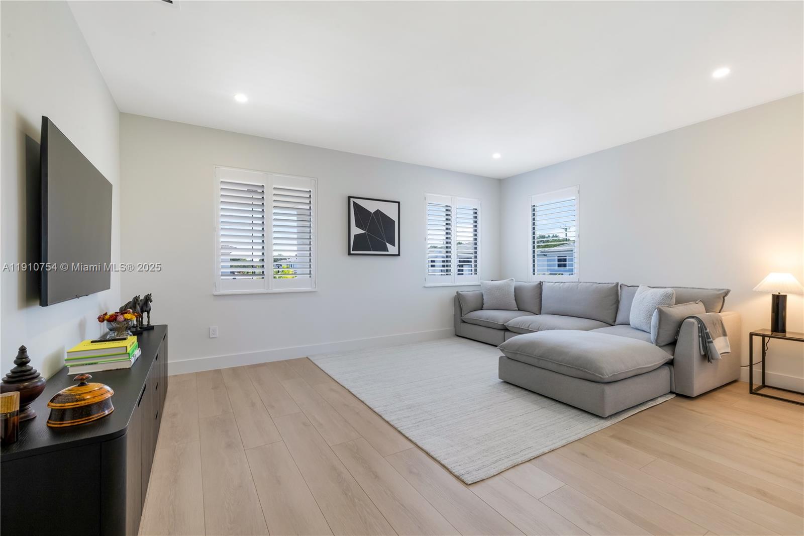 12021 SW 82nd Pl Miami, FL 33156