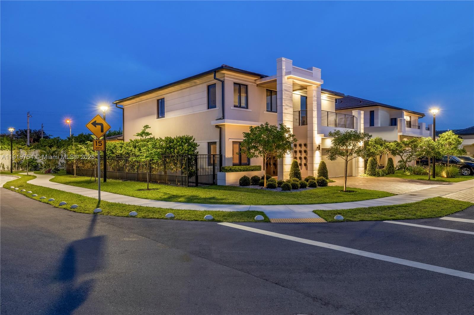 12021 SW 82nd Pl Miami, FL 33156