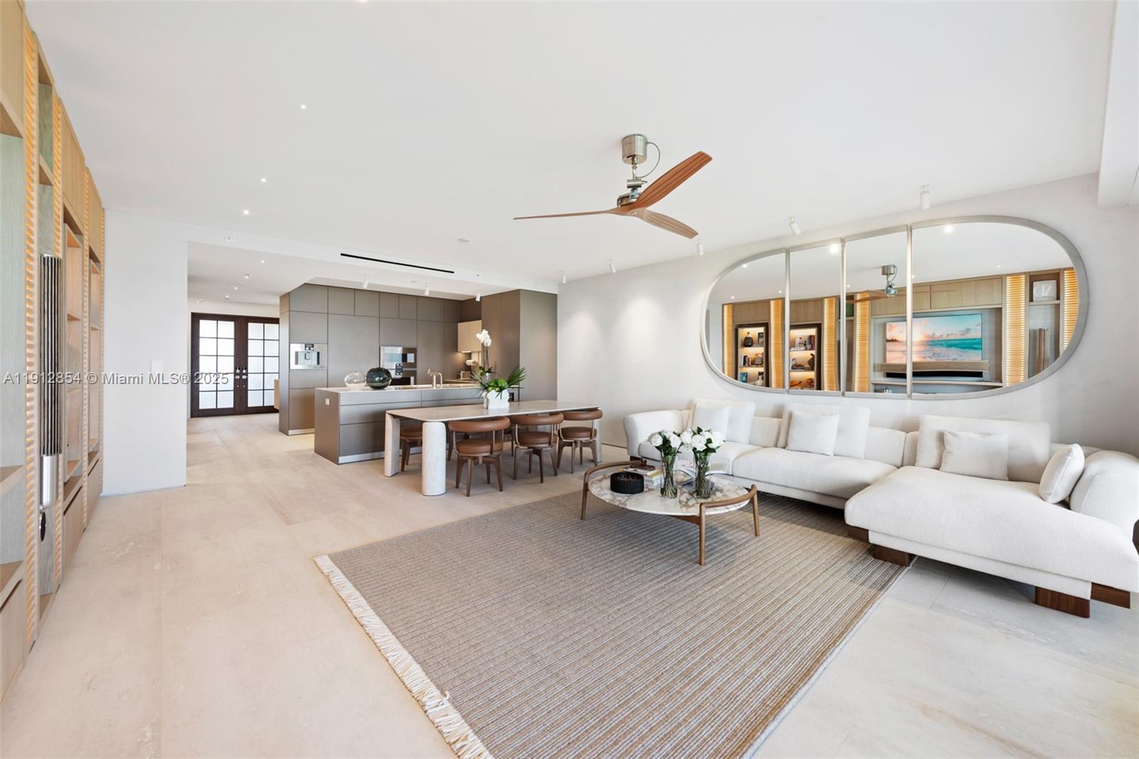 4922 Fisher Is Dr #4922 Miami Beach, FL 33109