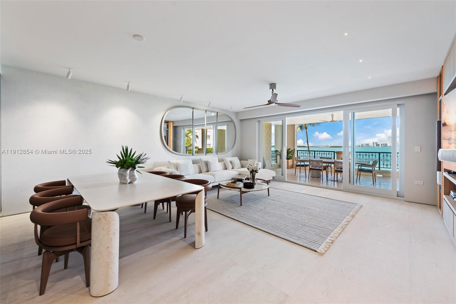 4922 Fisher Is Dr #4922 Miami Beach, FL 33109
