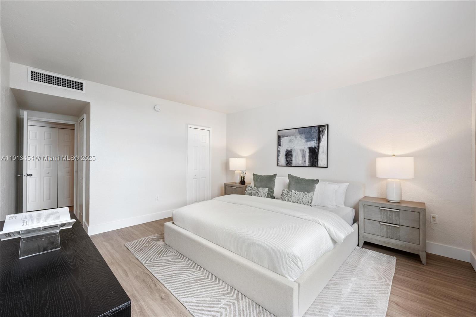 10350 W Bay Hbr Dr #10K Bay Harbor Islands, FL 33154