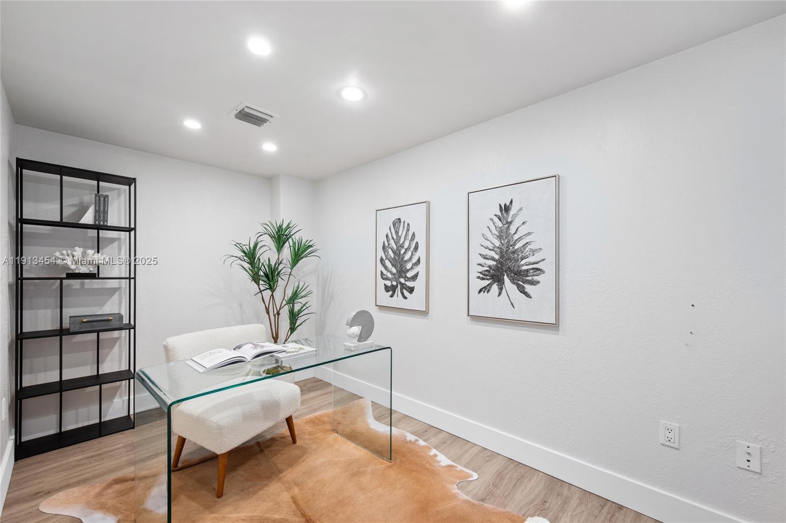 10350 W Bay Hbr Dr #10K Bay Harbor Islands, FL 33154