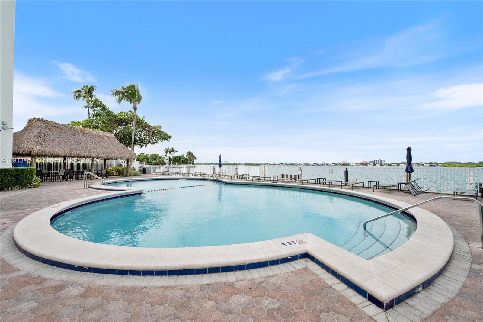 10350 W Bay Hbr Dr #10K Bay Harbor Islands, FL 33154