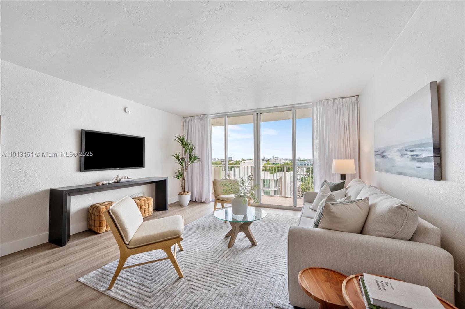 10350 W Bay Hbr Dr #10K Bay Harbor Islands, FL 33154