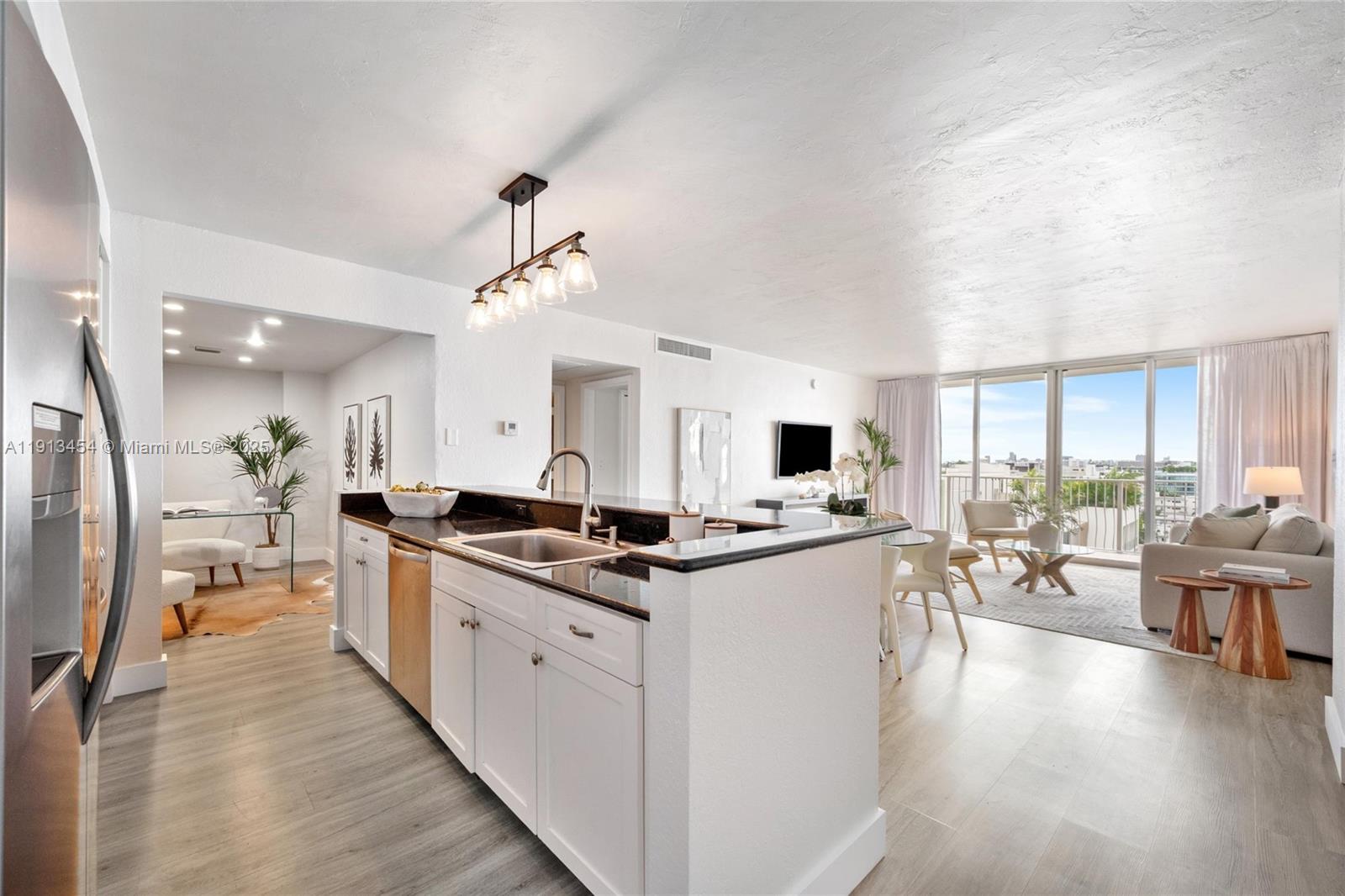 10350 W Bay Hbr Dr #10K Bay Harbor Islands, FL 33154