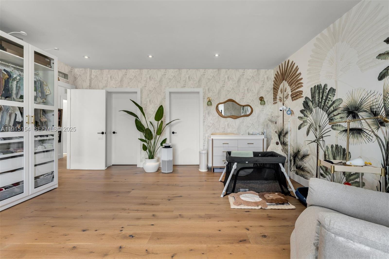 795 Lakeview Dr Miami Beach, FL 33140