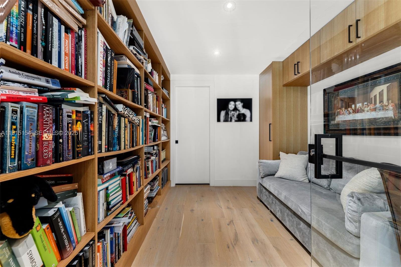 795 Lakeview Dr Miami Beach, FL 33140