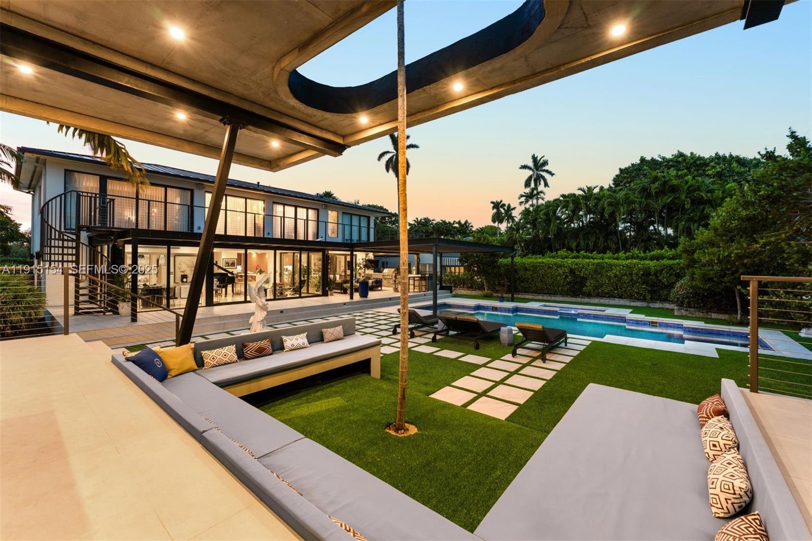 795 Lakeview Dr Miami Beach, FL 33140