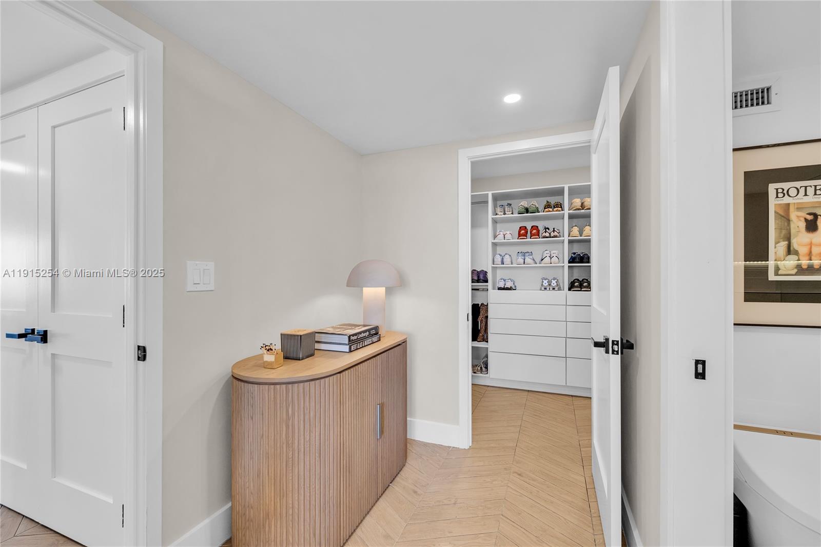 5660 Collins Ave #18D Miami Beach, FL 33140