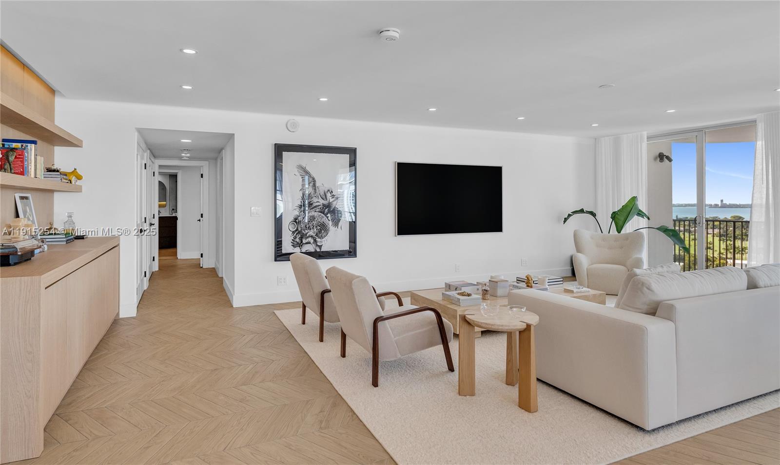 5660 Collins Ave #18D Miami Beach, FL 33140