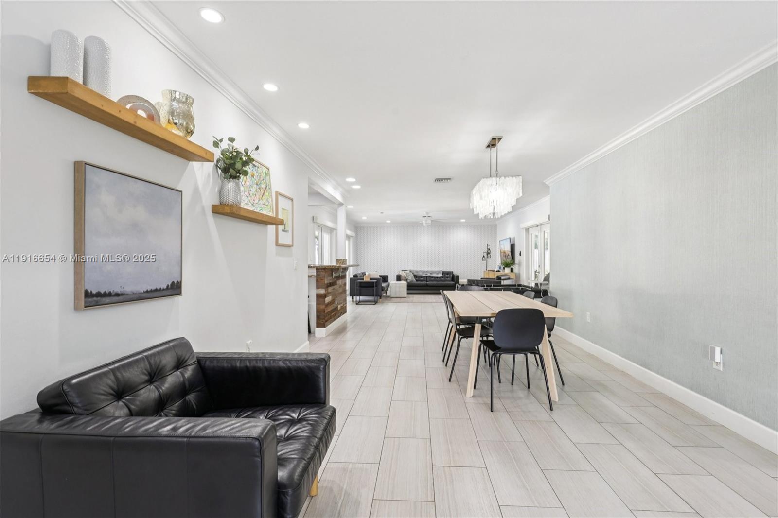 2632 NE 26th Ave Fort Lauderdale, FL 33306