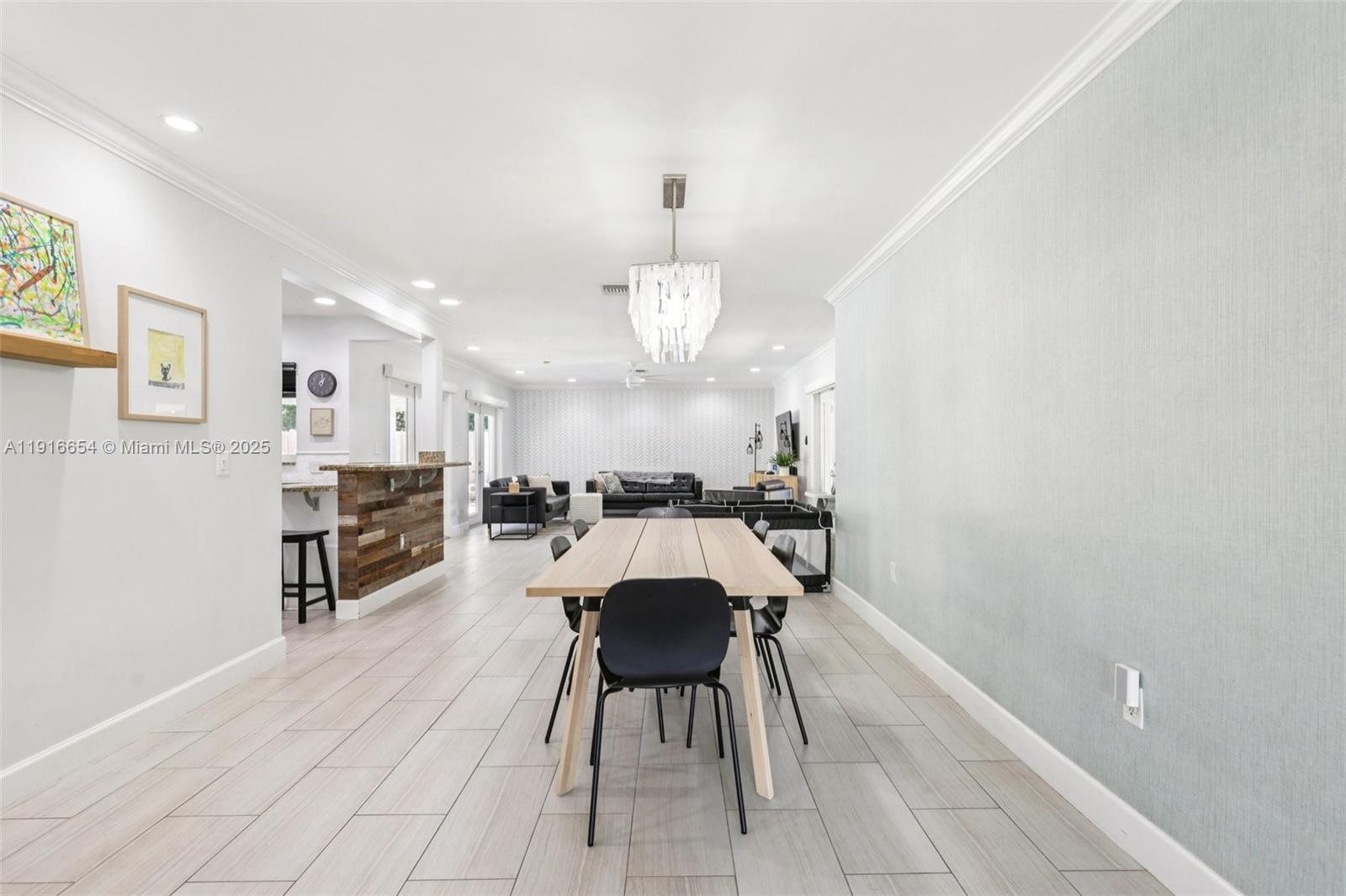 2632 NE 26th Ave Fort Lauderdale, FL 33306