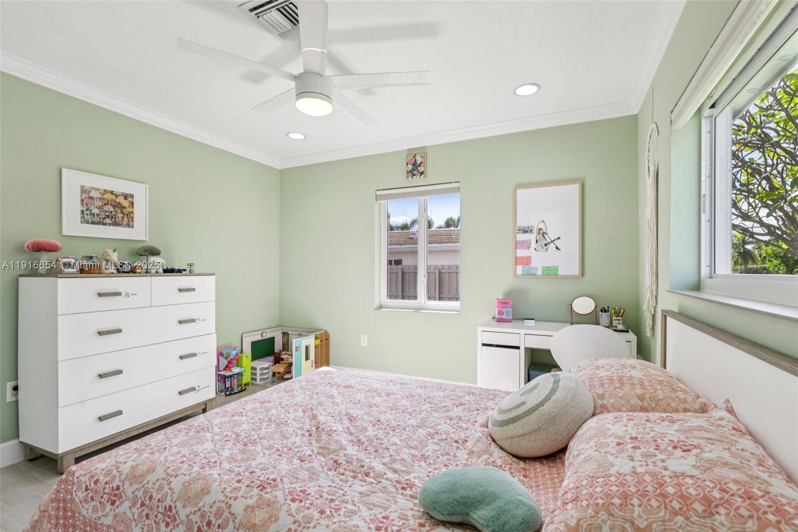 2632 NE 26th Ave Fort Lauderdale, FL 33306