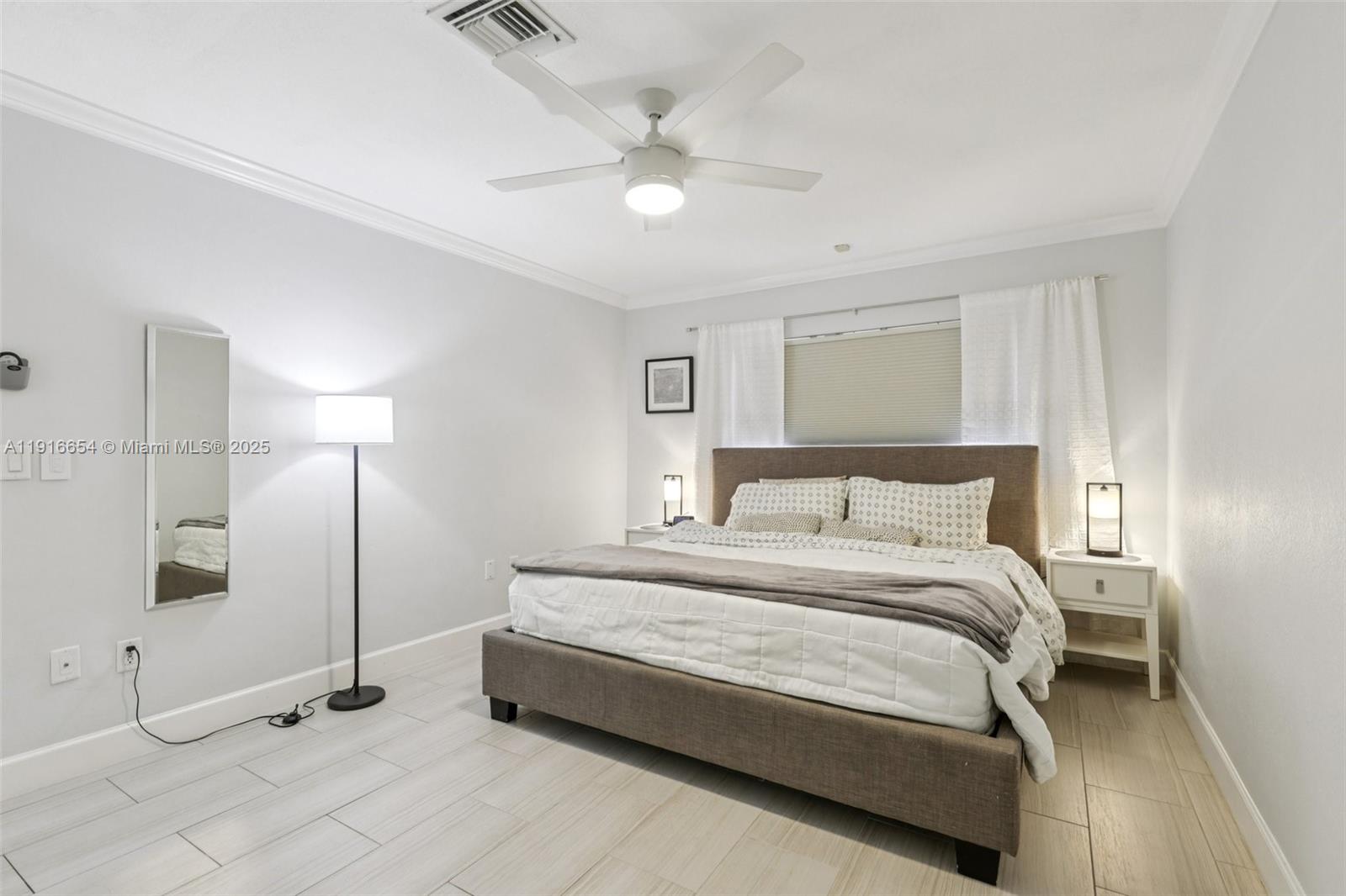 2632 NE 26th Ave Fort Lauderdale, FL 33306