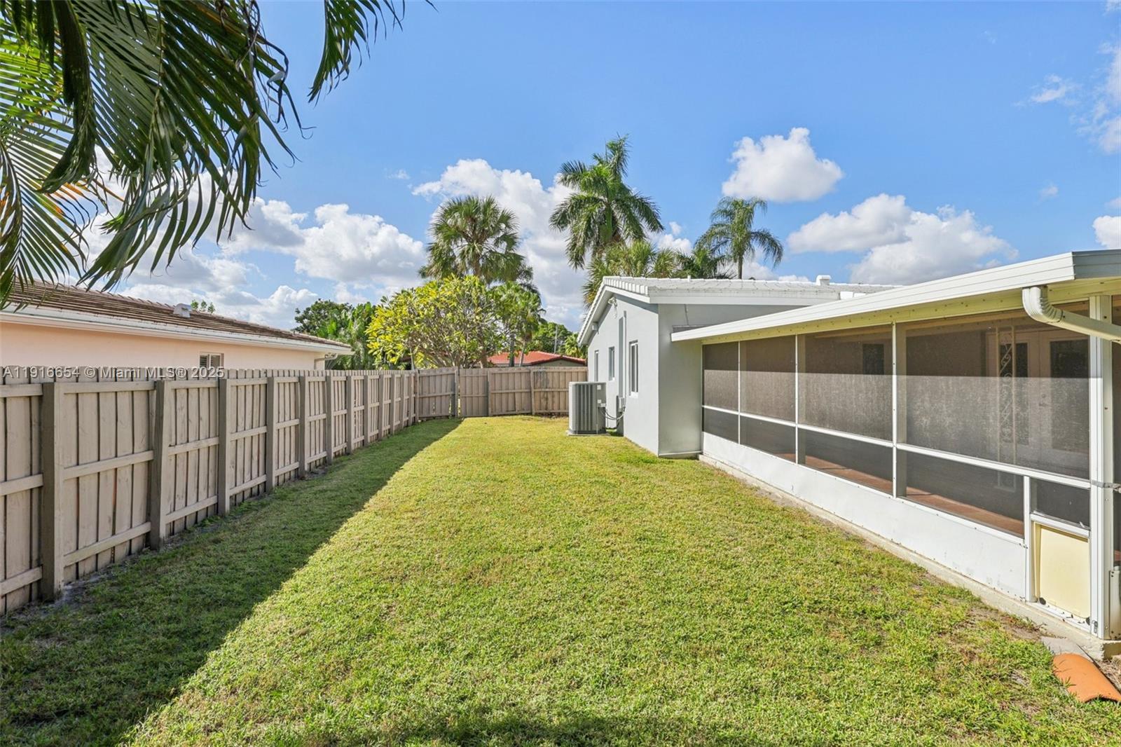 2632 NE 26th Ave Fort Lauderdale, FL 33306