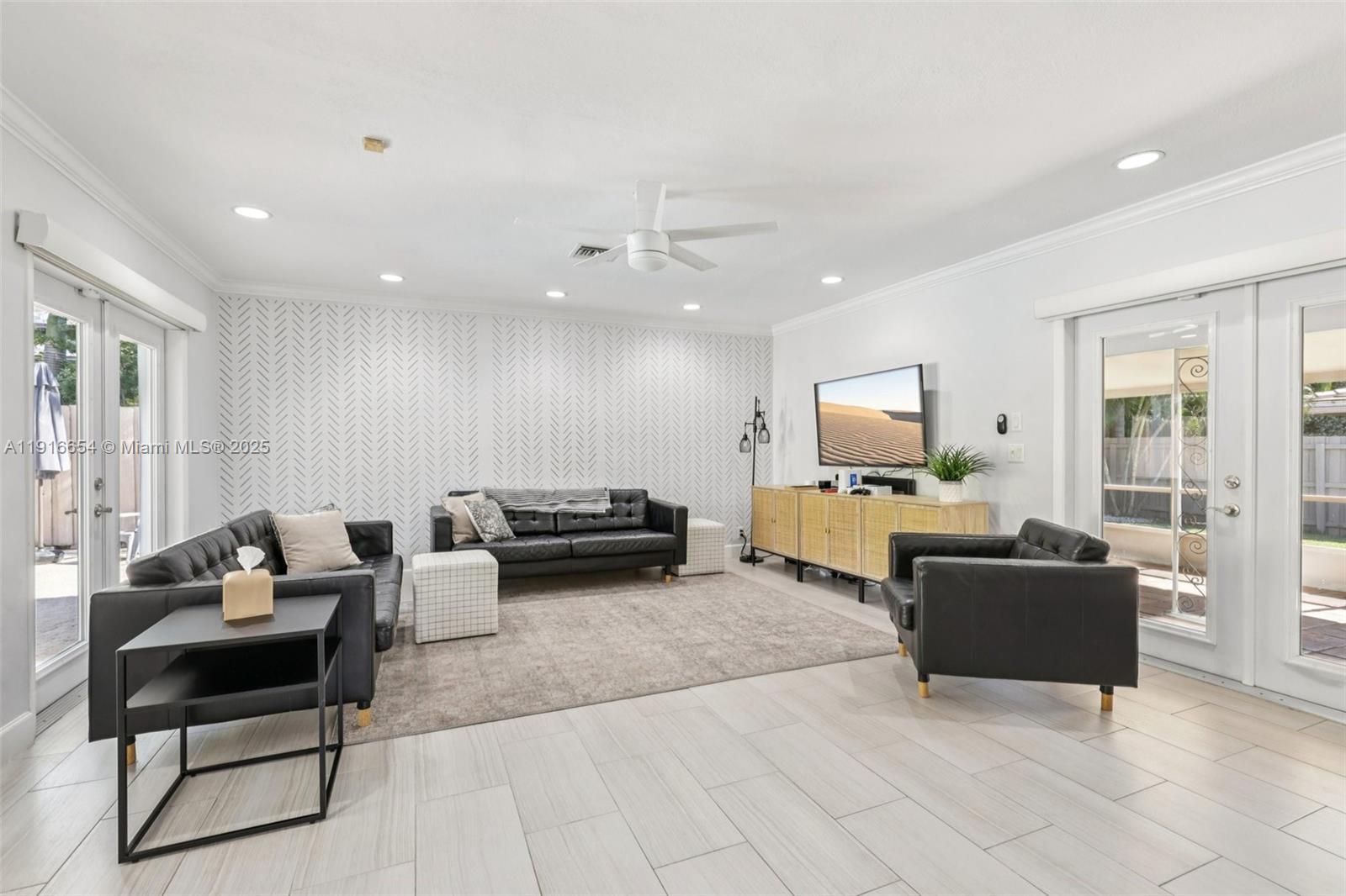 2632 NE 26th Ave Fort Lauderdale, FL 33306