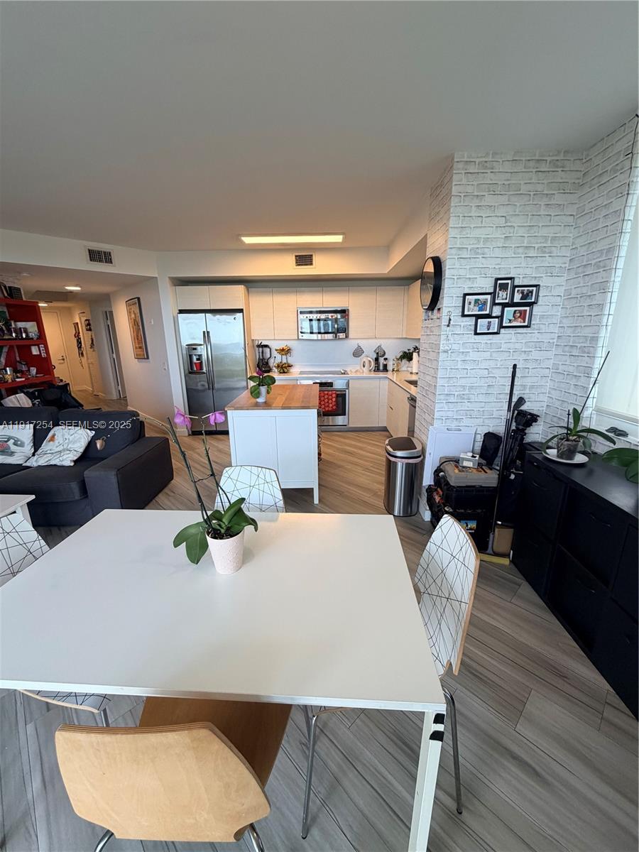 image Baltus House19