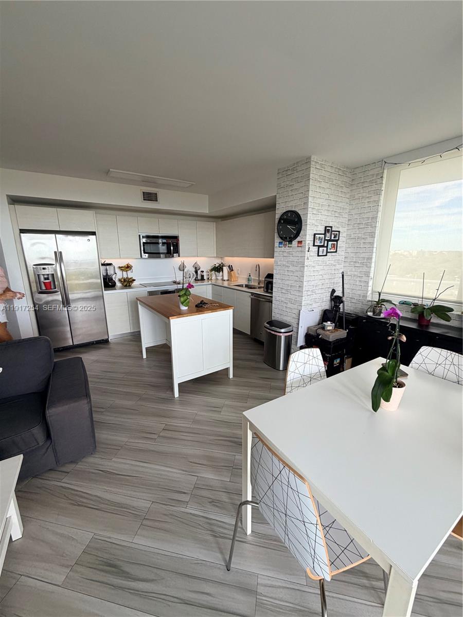 image Baltus House21