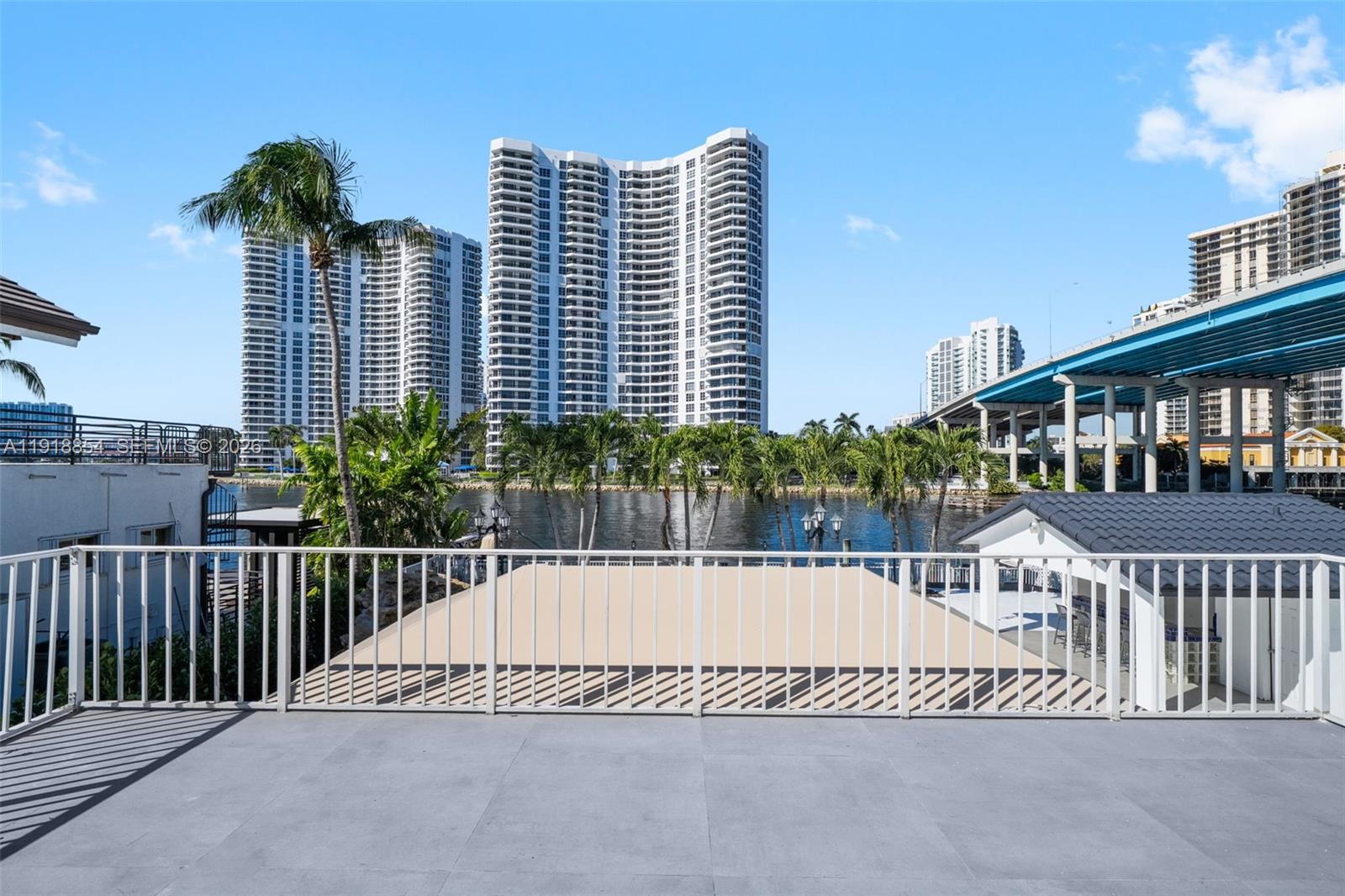 19140 N Bay Rd Sunny Isles Beach, FL 33160