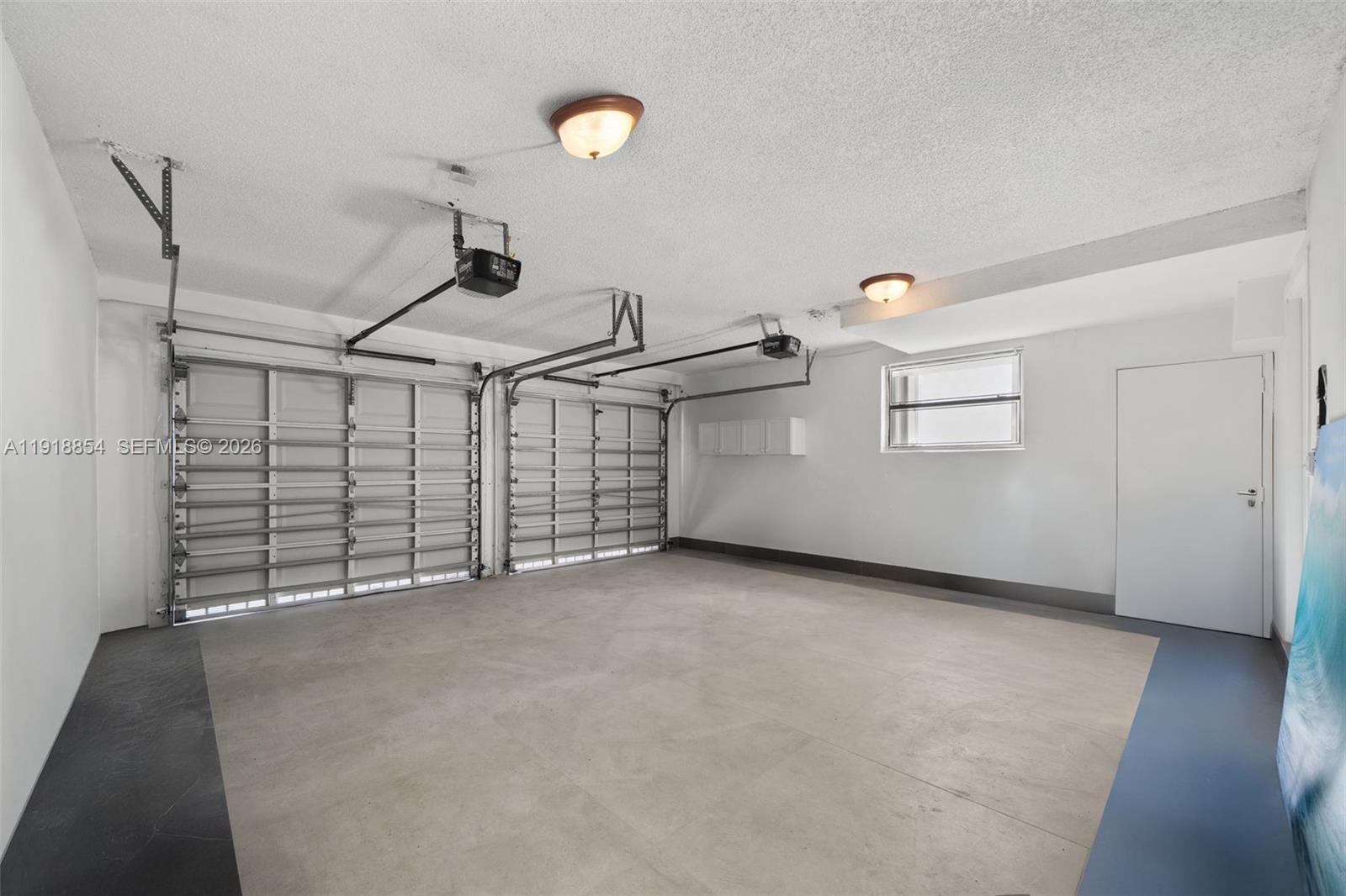 19140 N Bay Rd Sunny Isles Beach, FL 33160