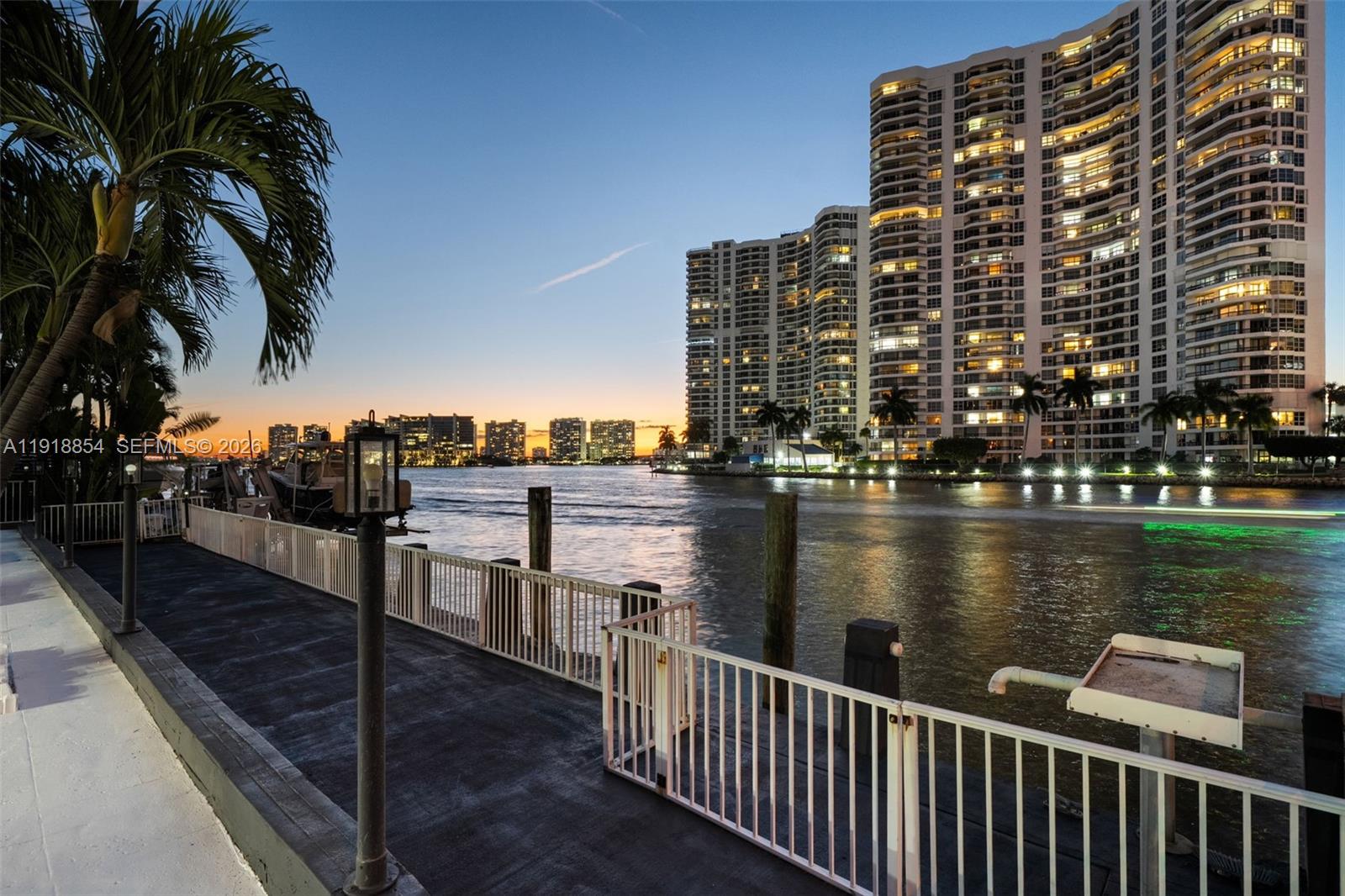 19140 N Bay Rd Sunny Isles Beach, FL 33160