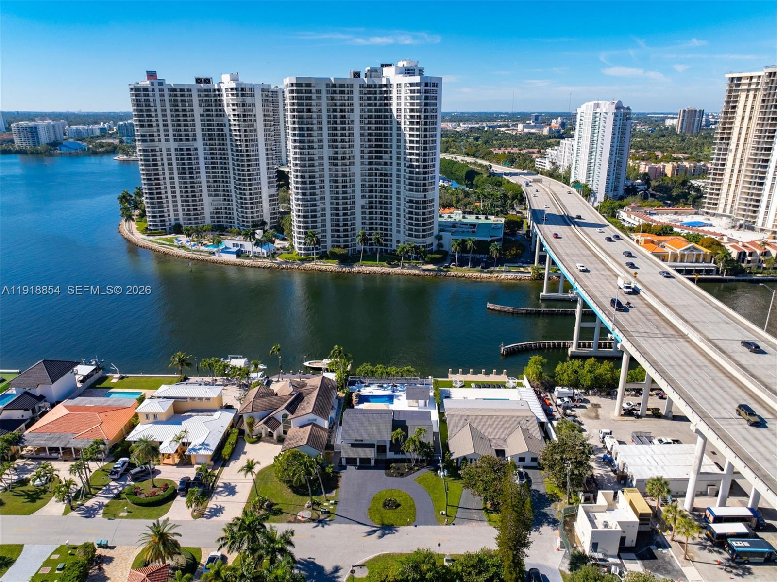 19140 N Bay Rd Sunny Isles Beach, FL 33160