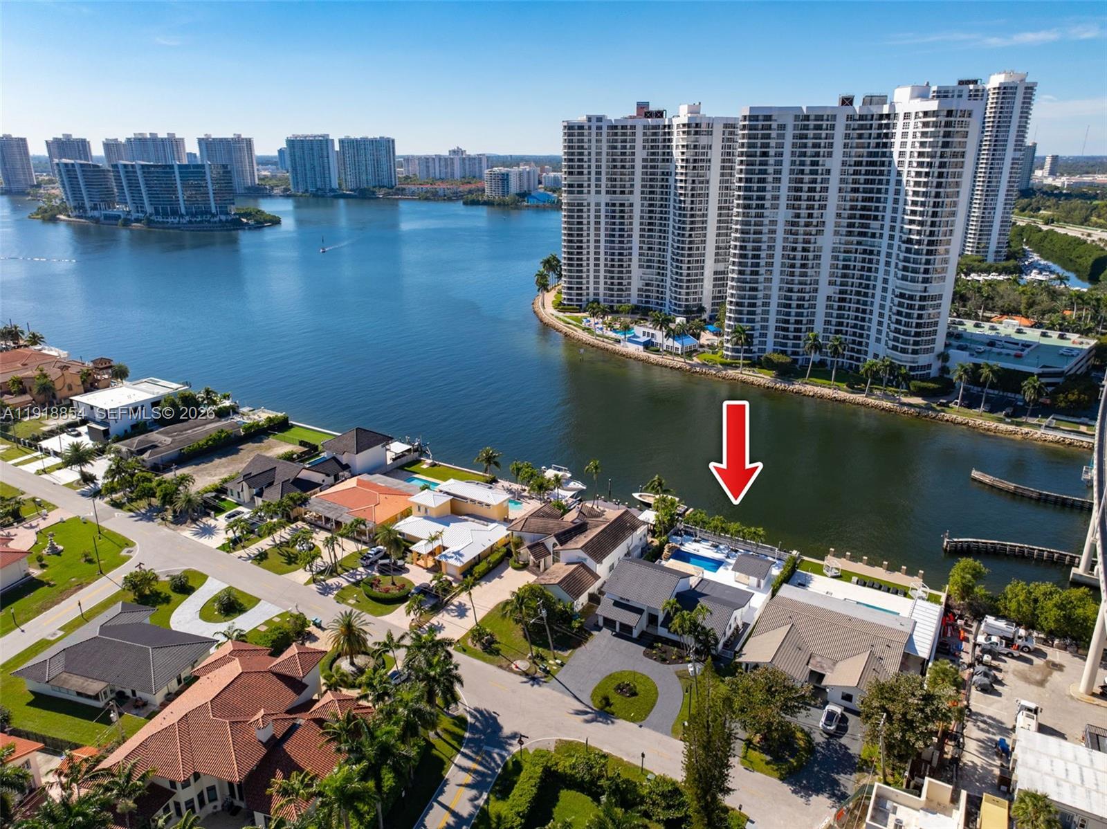 19140 N Bay Rd Sunny Isles Beach, FL 33160
