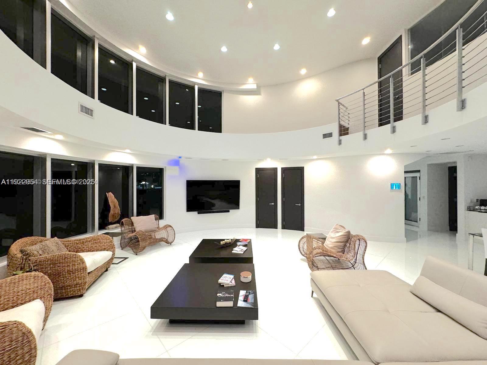 3344 NE 167th St North Miami Beach, FL 33160