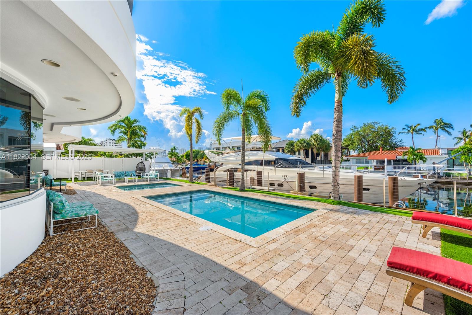 3344 NE 167th St North Miami Beach, FL 33160